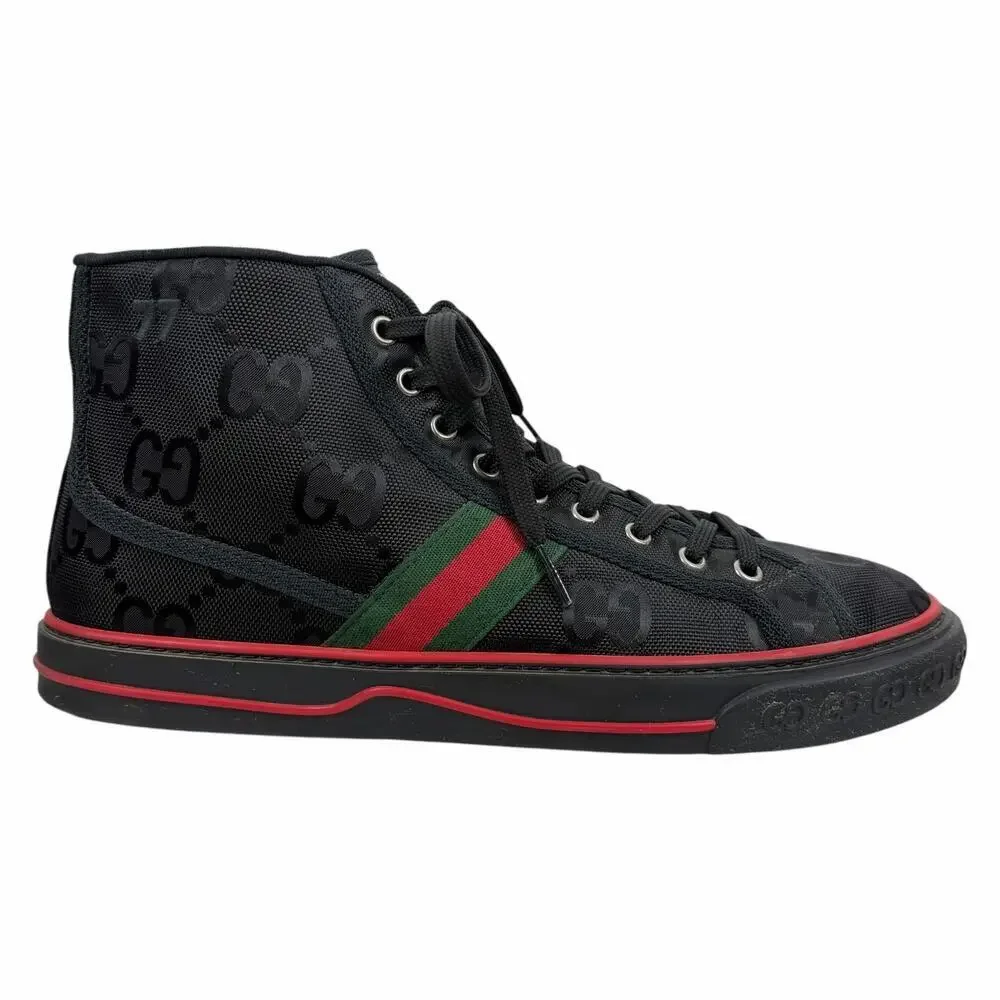 Gucci off grid